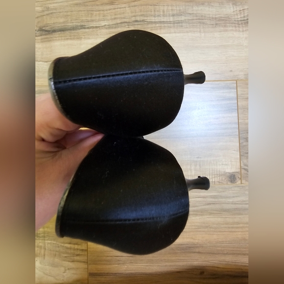 Salvatore Ferragamo satin heels with crystals - Picture 10 of 15